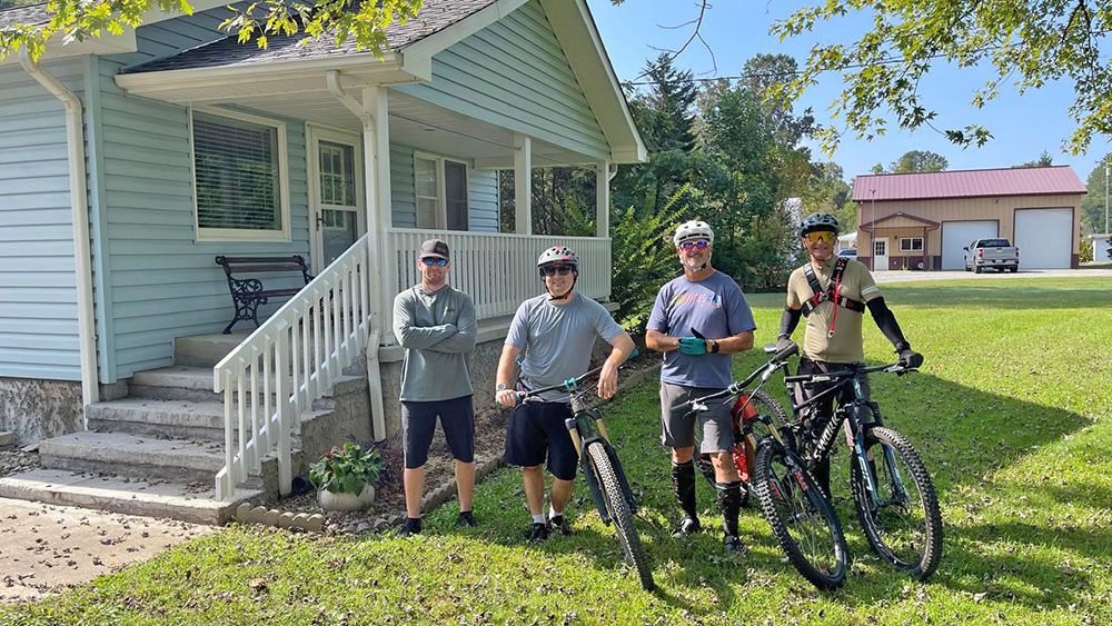 Knoxville mountain bike trail ride. Pro Pikes Texas.